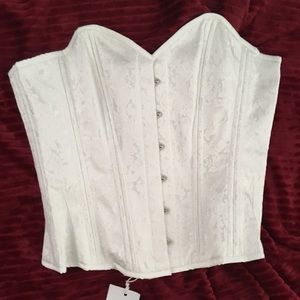 Brocade and steel corset 16/18